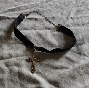 Elegant Black Velvet Choker Necklace with Silver Cross Pendant